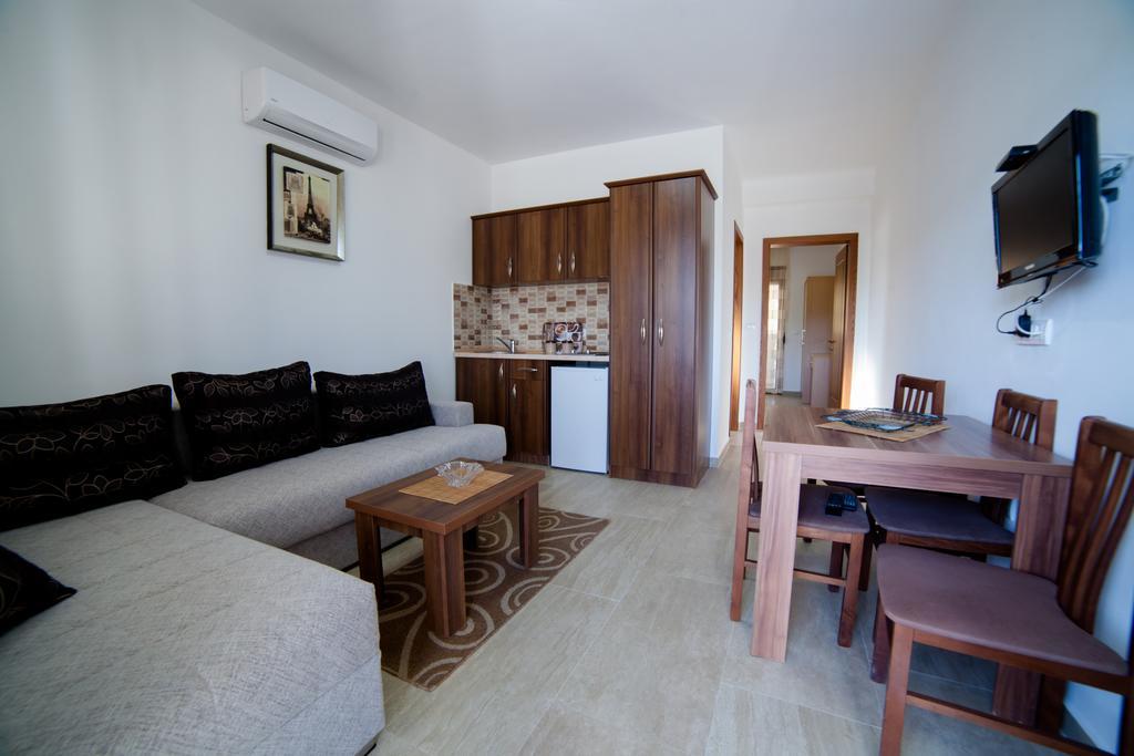 Kollari Apartments 乌尔齐尼 外观 照片